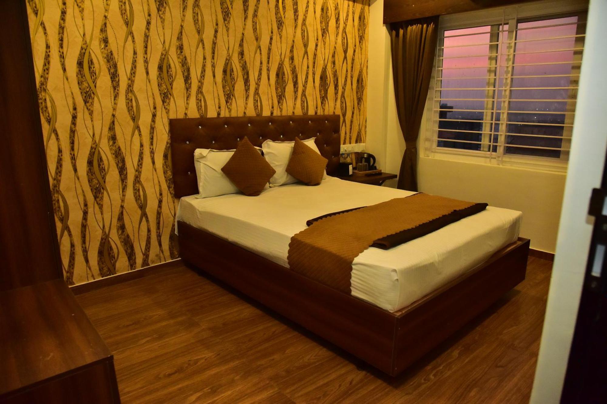 Meadows Inn Mysore Buitenkant foto