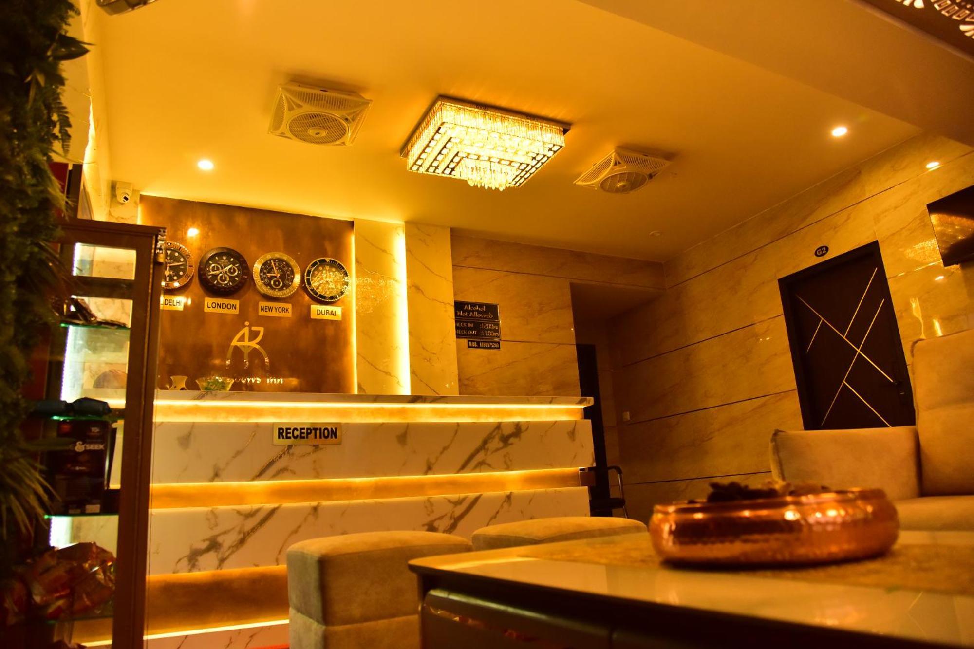 Meadows Inn Mysore Buitenkant foto
