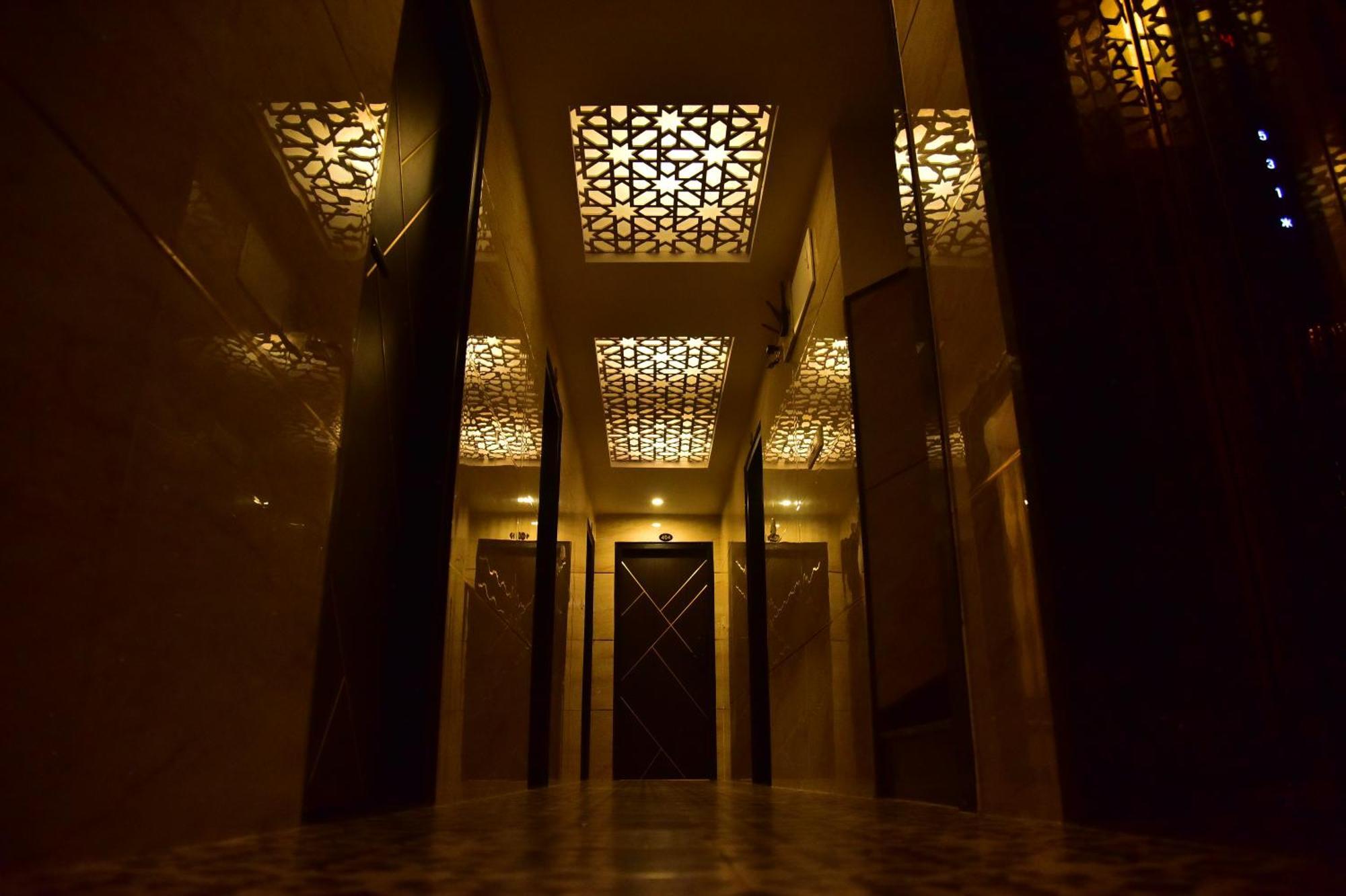 Meadows Inn Mysore Buitenkant foto