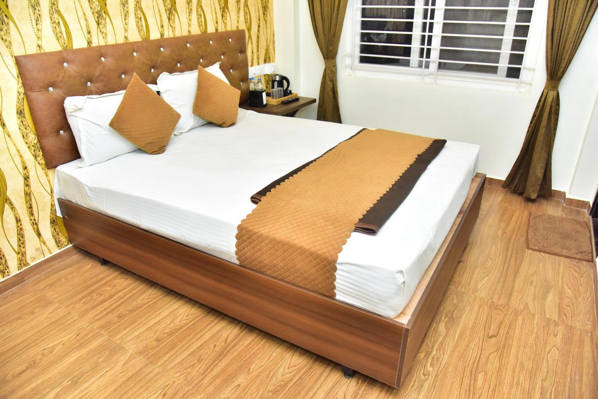 Meadows Inn Mysore Buitenkant foto