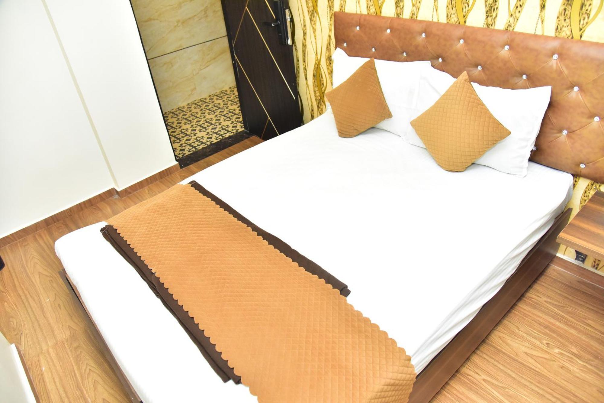 Meadows Inn Mysore Buitenkant foto