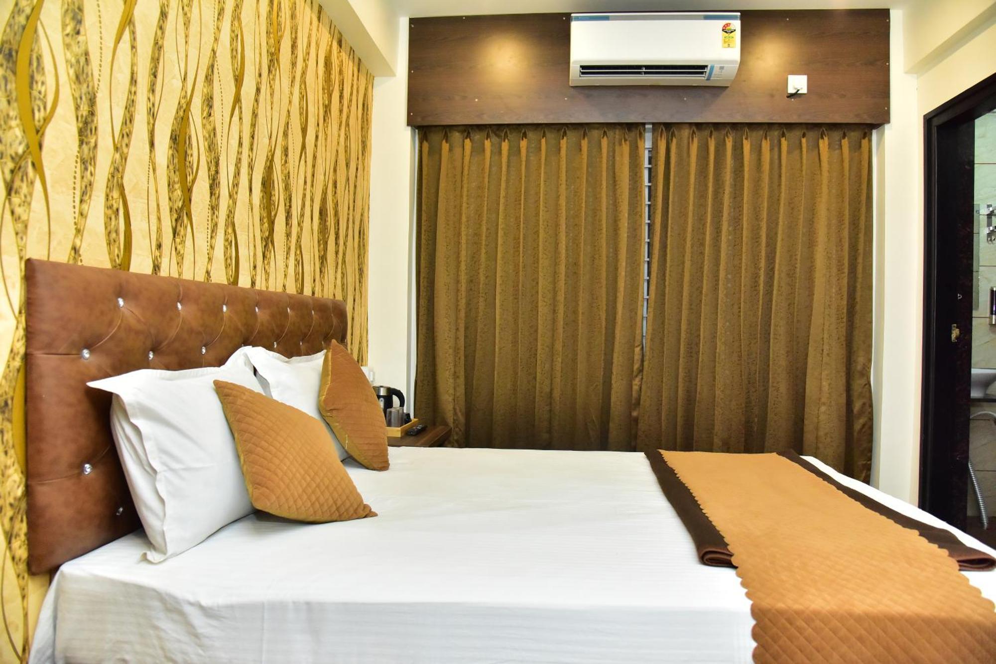 Meadows Inn Mysore Buitenkant foto